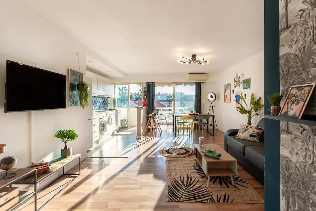 A10 - 1 Bdr Heart Of Juan Les Pins 5 Min Sea - Ac & Balconies location